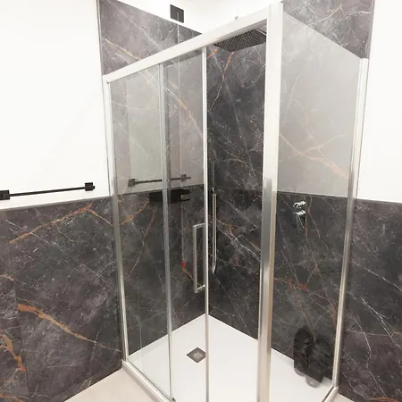 Affittacamere La Dorata 3*